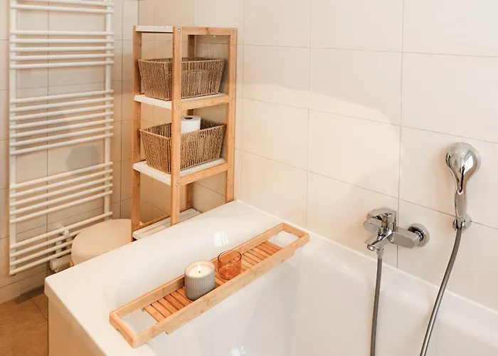 Neue 90qm Mit 3 Schlafzimmern In Seenaehe Lejlighed Pouch