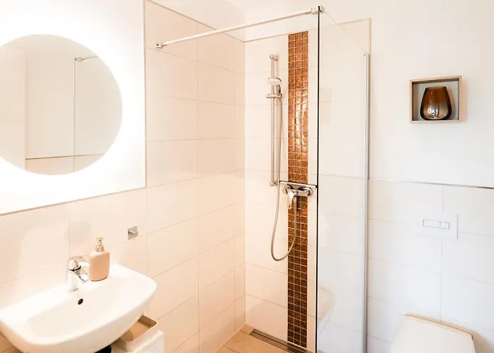 Neue 90qm Mit 3 Schlafzimmern In Seenaehe Lejlighed *